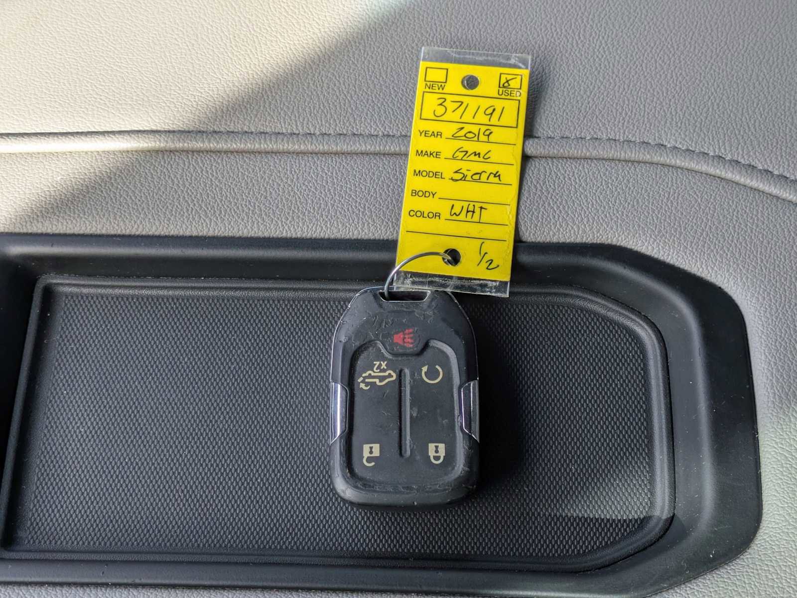 Used 2019 GMC Sierra 1500 SLT w/ SLT Convenience Package AWD/4WD image 36