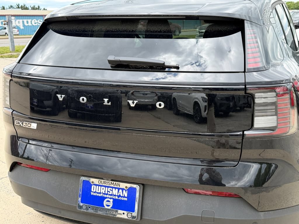 New 2026 Volvo EX30 Plus w/ Protection Package Premier AWD/4WD image 5