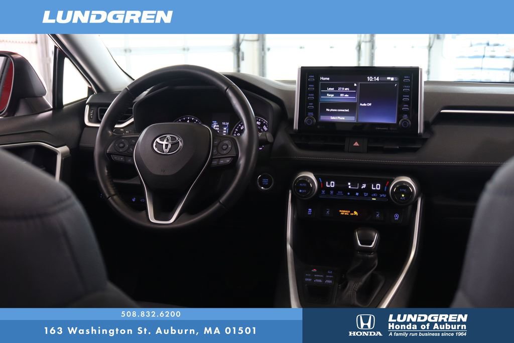 Used 2020 Toyota RAV4 XLE w/ Convenience Package image 15