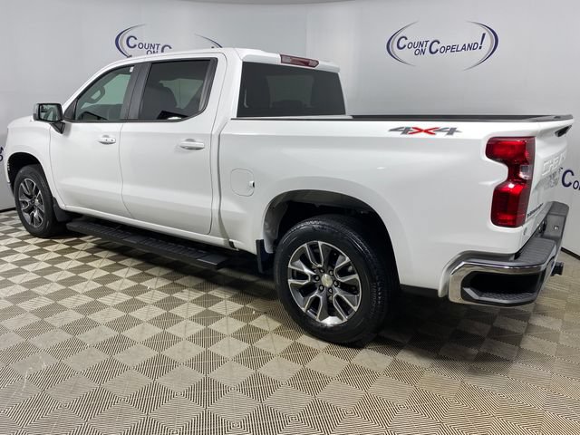 Used 2023 Chevrolet Silverado 1500 LT AWD/4WD image 3