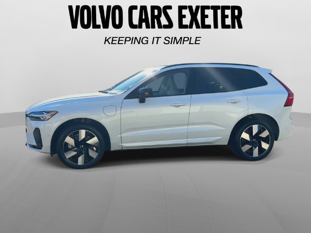 Certified 2024 Volvo XC60 T8 Plus AWD/4WD image 4