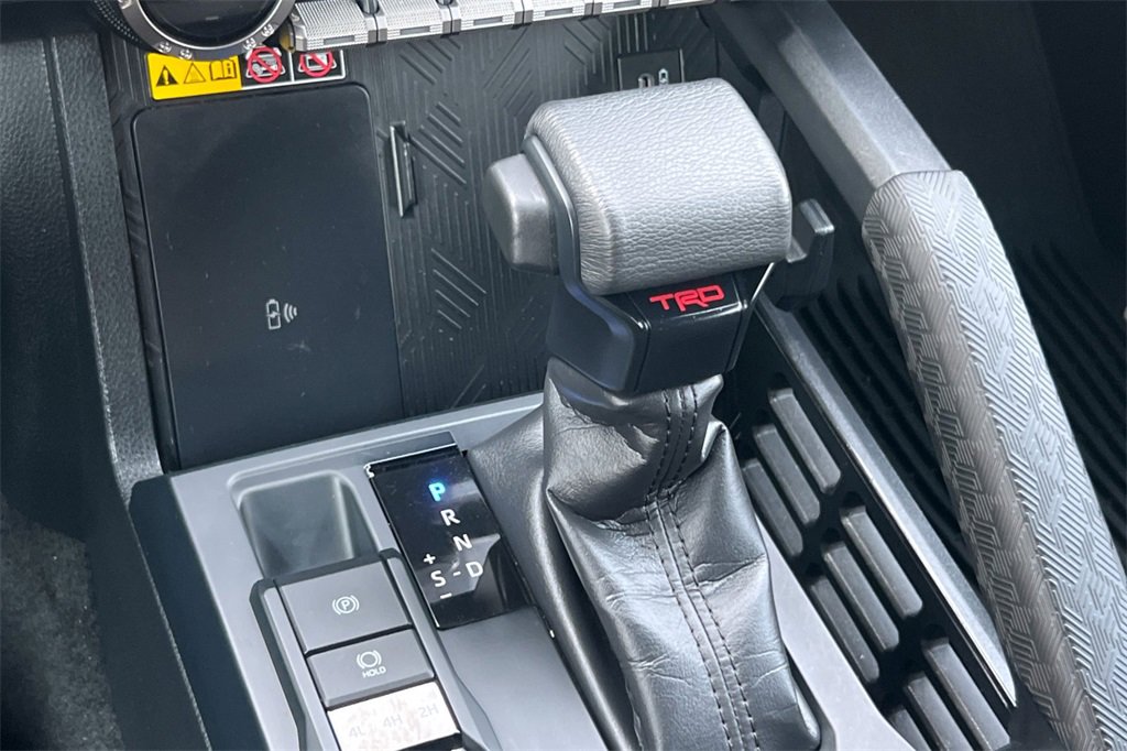 Certified 2024 Toyota Tacoma TRD Off-Road image 24