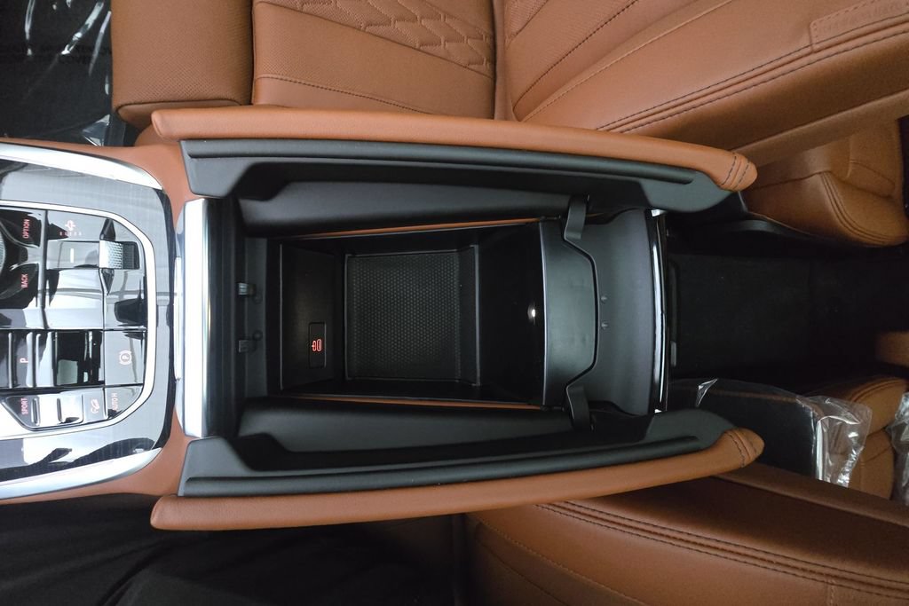 New 2027 BMW X7 M60i AWD/4WD image 23