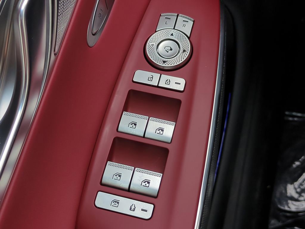 Used 2025 Genesis GV70 3.5T Sport image 22