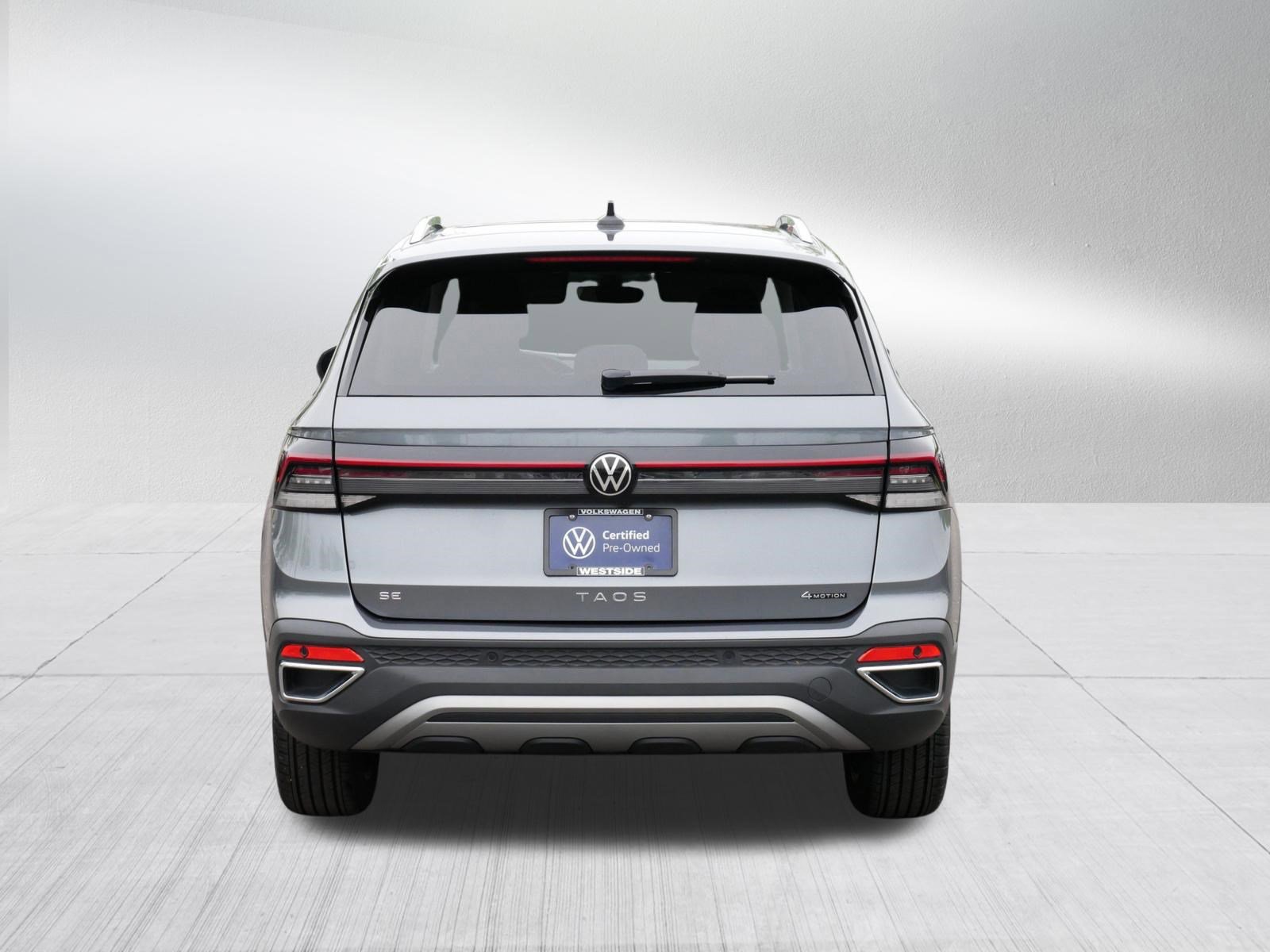 Certified 2025 Volkswagen Taos SE w/ Panoramic Sunroof Package AWD/4WD image 6