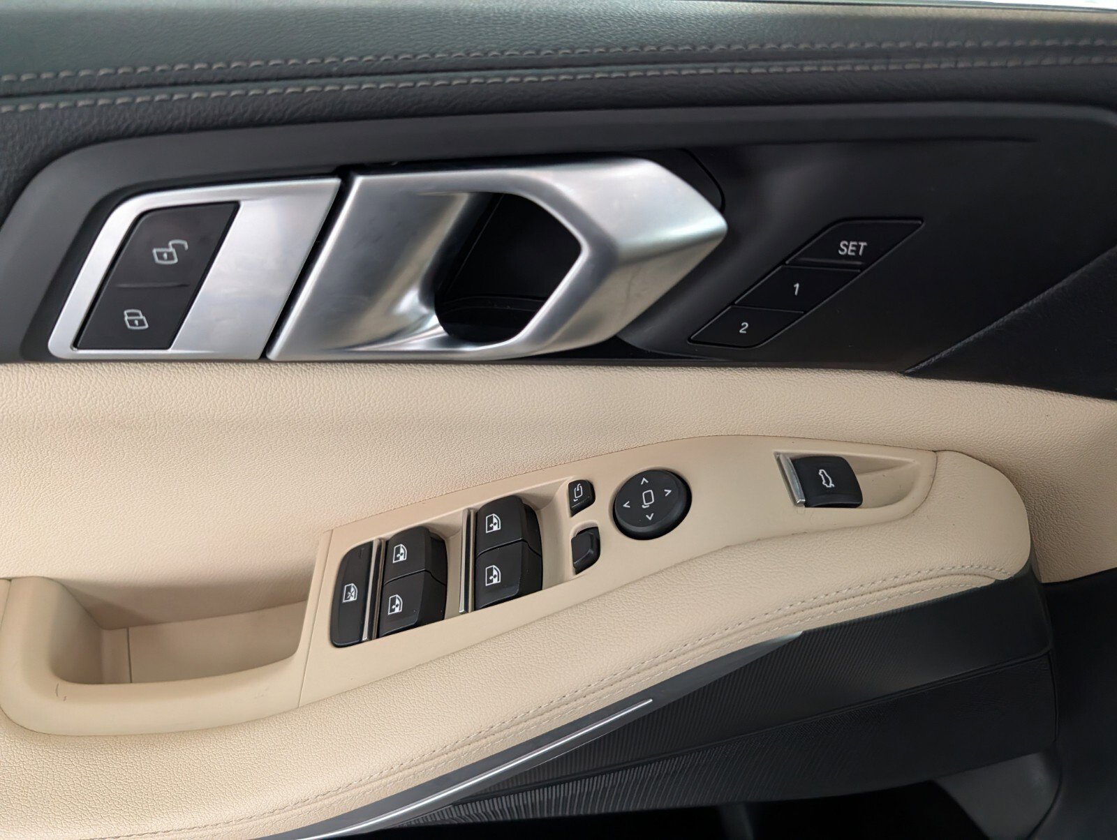 Used 2019 BMW X5 xDrive40i w/ Convenience Package image 15