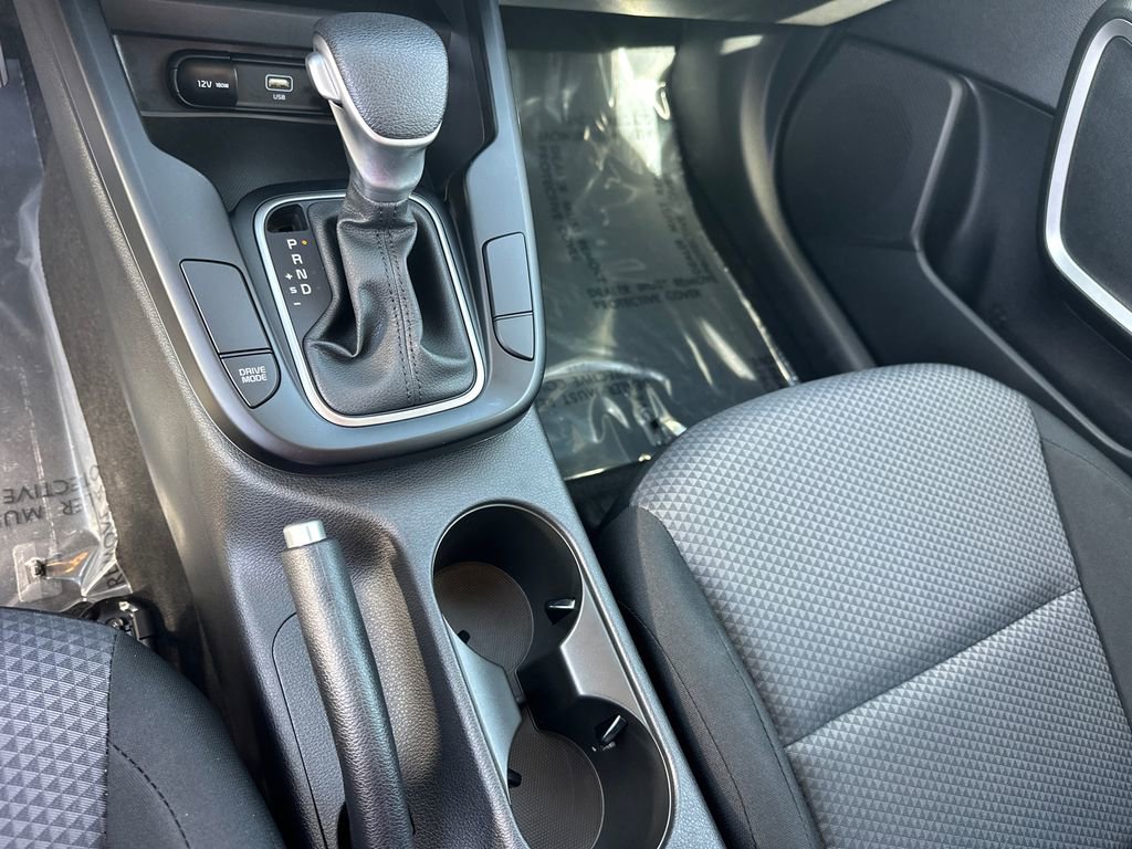 Used 2025 Kia Soul LX w/ LX Technology Package image 31