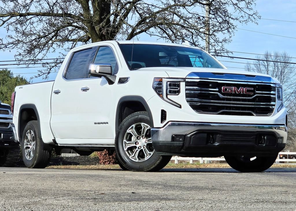 Used 2025 GMC Sierra 1500 SLT AWD/4WD image 1