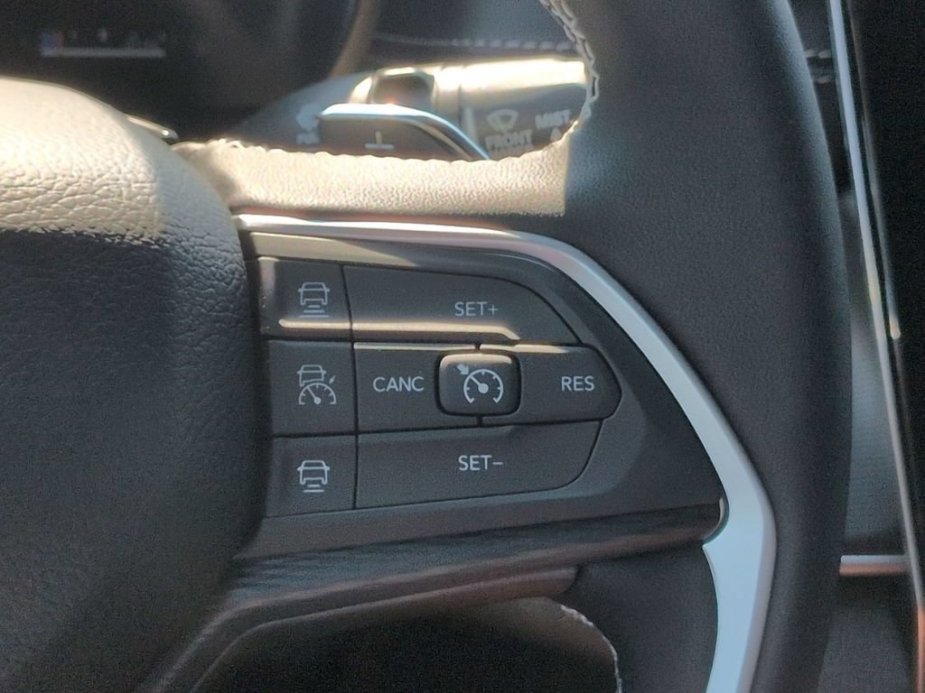 New 2026 Jeep Grand Cherokee L Laredo AWD/4WD image 17