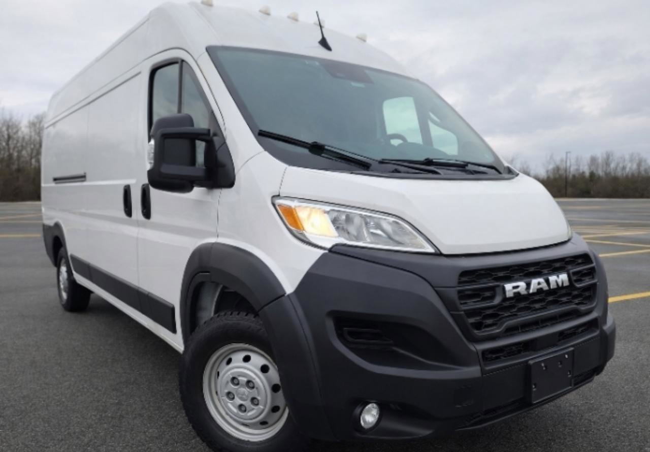 Used 2023 RAM ProMaster 3500 w/ Interior LED Lighting Group image 3