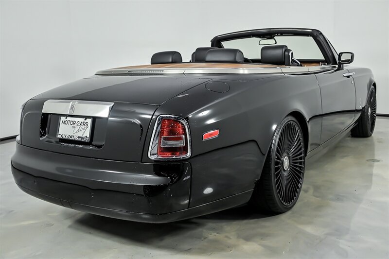 Used 2008 Rolls-Royce Phantom Drophead Coupe RWD image 10