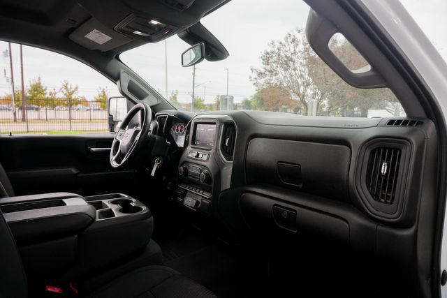 Used 2021 Chevrolet Silverado 2500 Custom w/ Custom Value Package AWD/4WD image 31