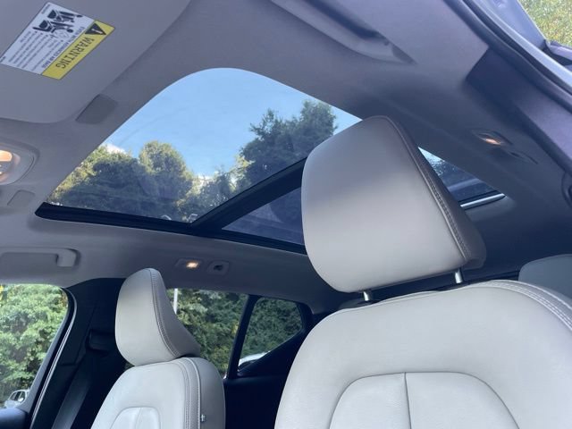 Certified 2024 Volvo XC40 B5 Ultimate w/ Protection Package Premier AWD/4WD image 24