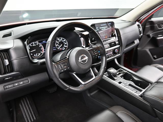 Used 2023 Nissan Pathfinder SL image 8