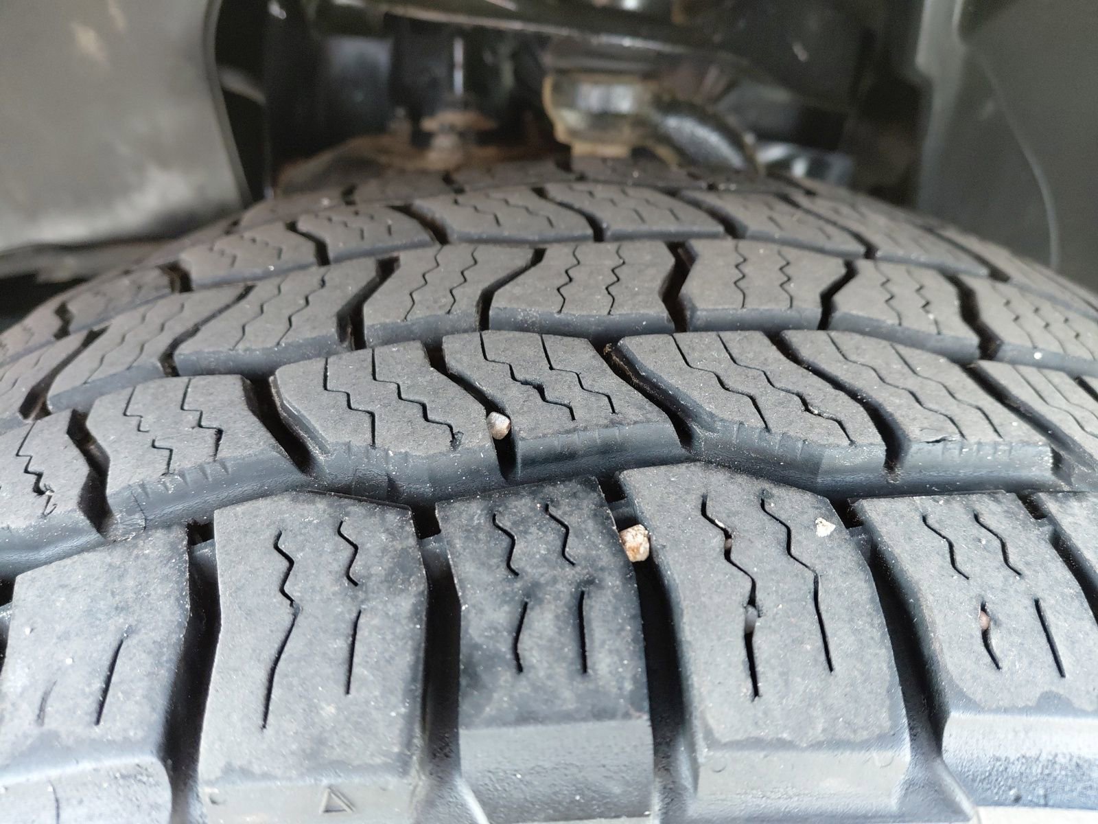 Used 2018 Nissan Frontier SV image 12