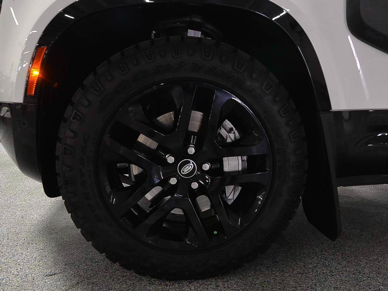Used 2024 Land Rover Defender 130 Outbound AWD/4WD image 5