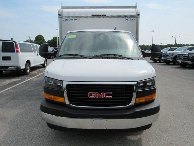 New 2025 GMC Savana 3500 w/ Power Convenience Package image 4