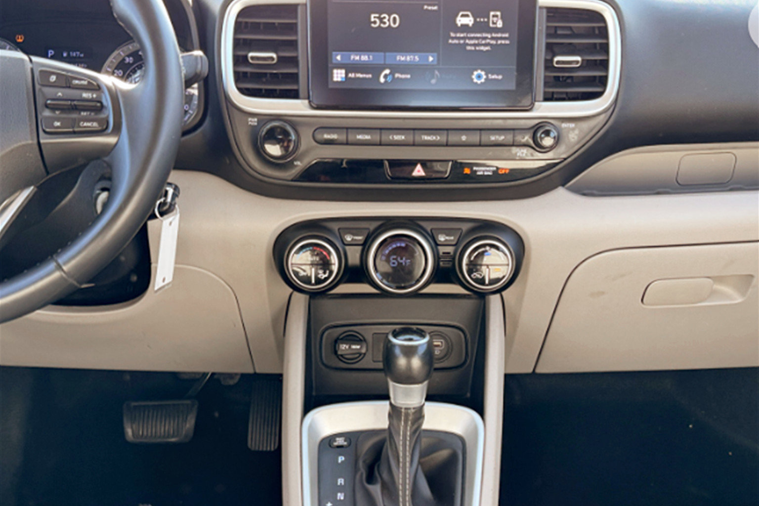 Used 2021 Hyundai Venue SEL image 14