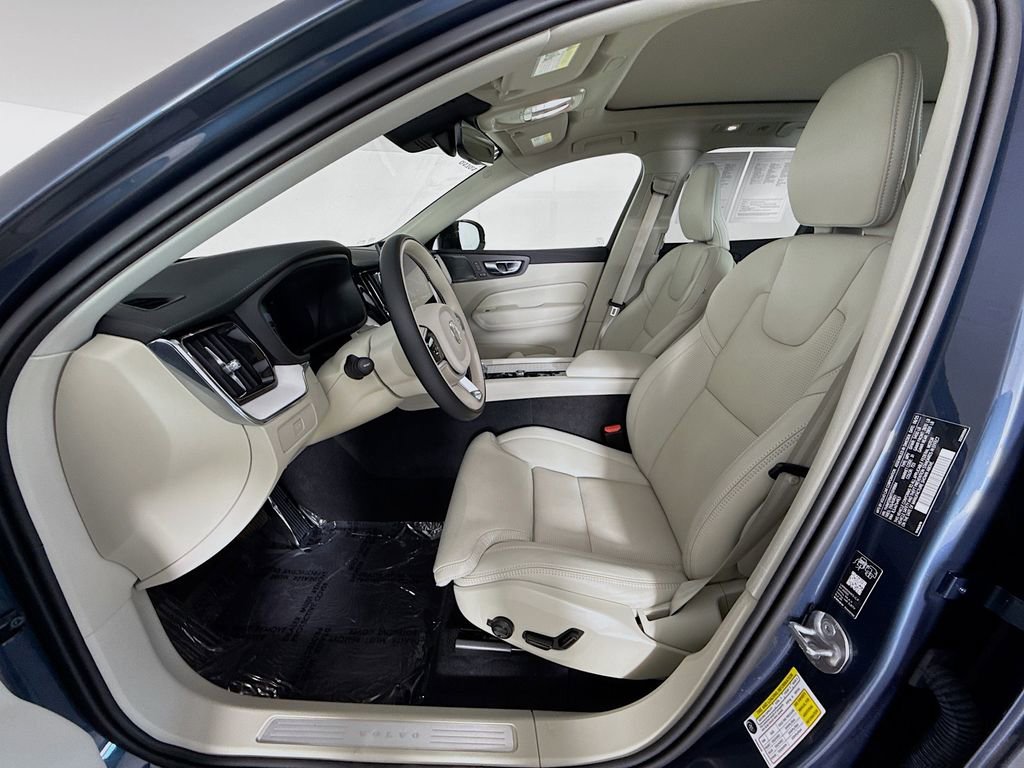Certified 2026 Volvo XC60 B5 Ultra w/ Protection Package Premier image 22