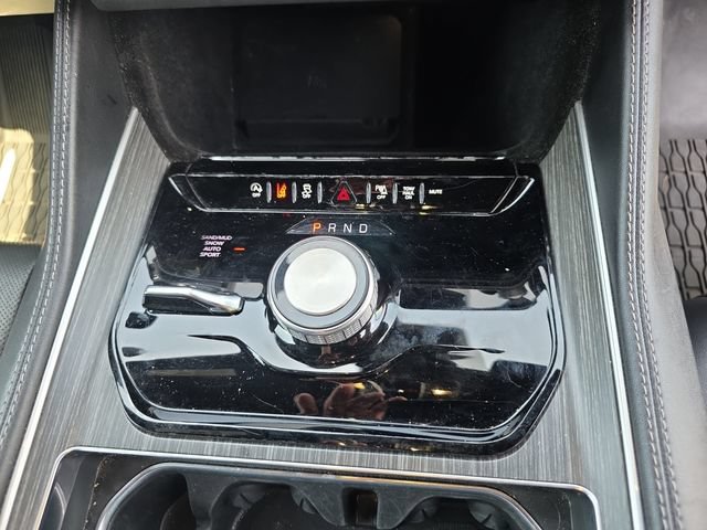 Used 2024 Jeep Wagoneer Series II AWD/4WD image 20