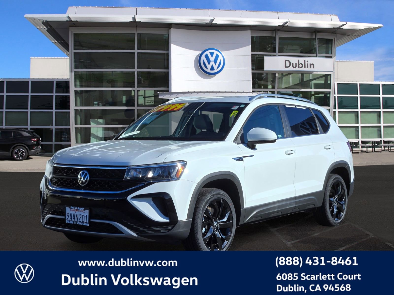 Certified 2022 Volkswagen Taos SE w/ Panoramic Sunroof Package image 7