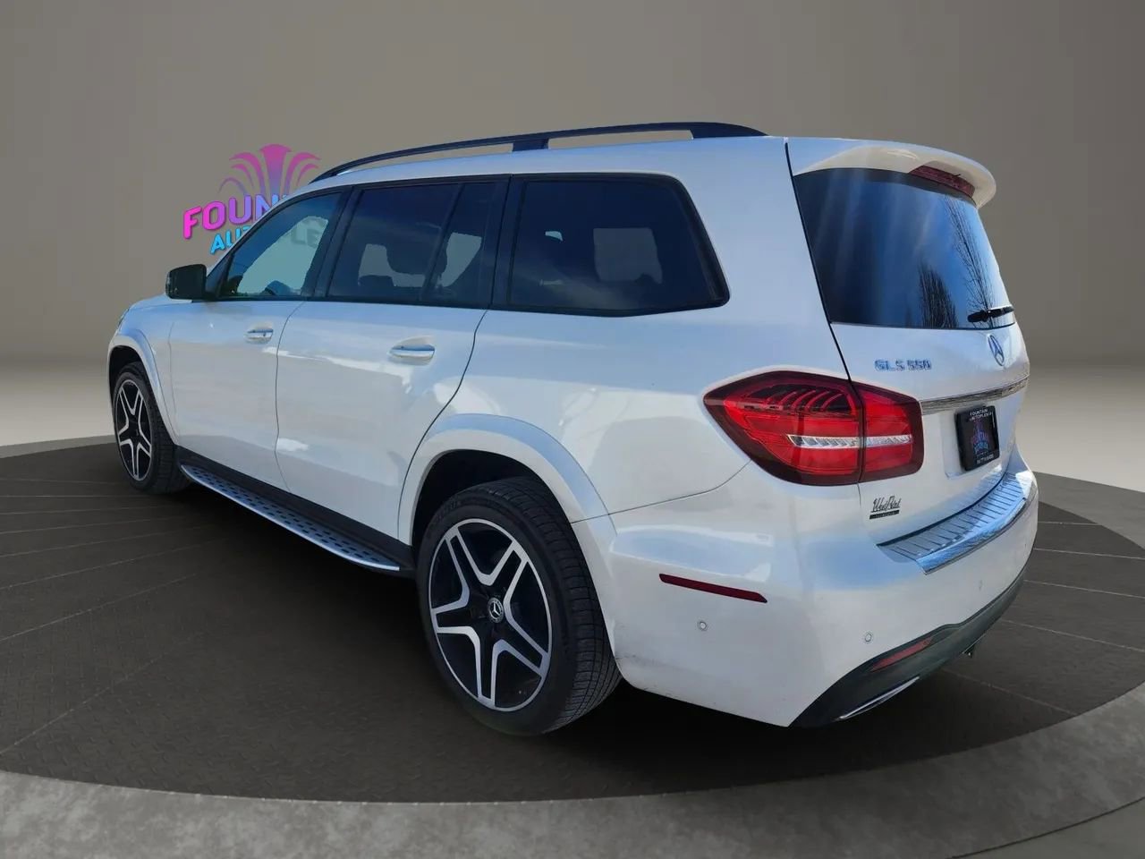 Used 2018 Mercedes-Benz GLS 550 4MATIC image 3