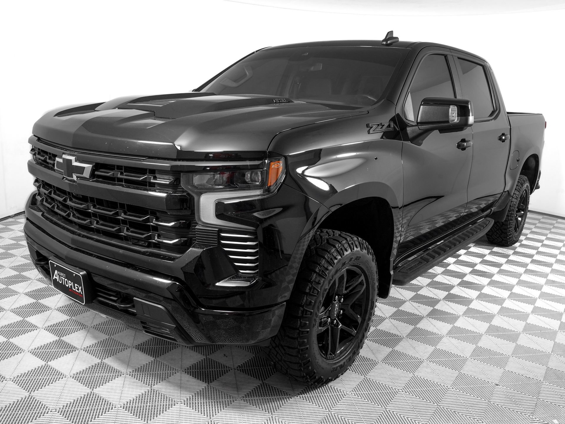 Used 2023 Chevrolet Silverado 1500 LT Trail Boss w/ LT Trail Boss Premium Package AWD/4WD image 8