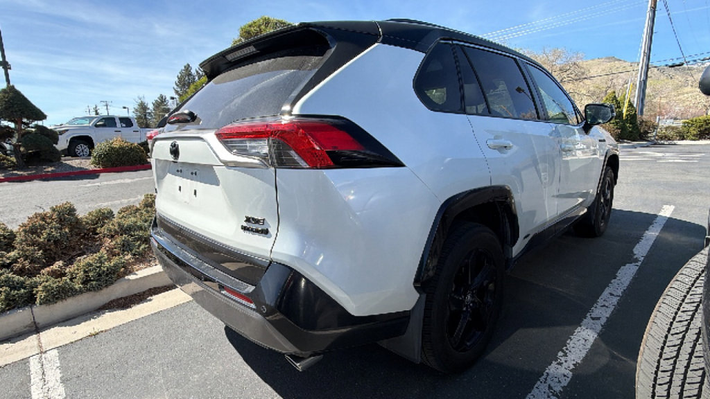 Used 2020 Toyota RAV4 XSE image 2