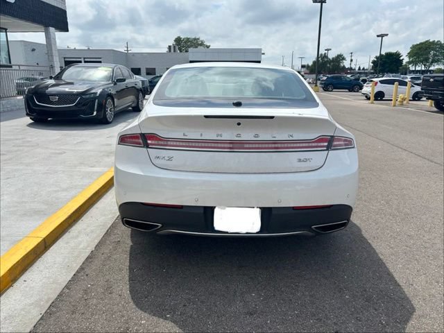 Used 2017 Lincoln MKZ Reserve FWD image 8