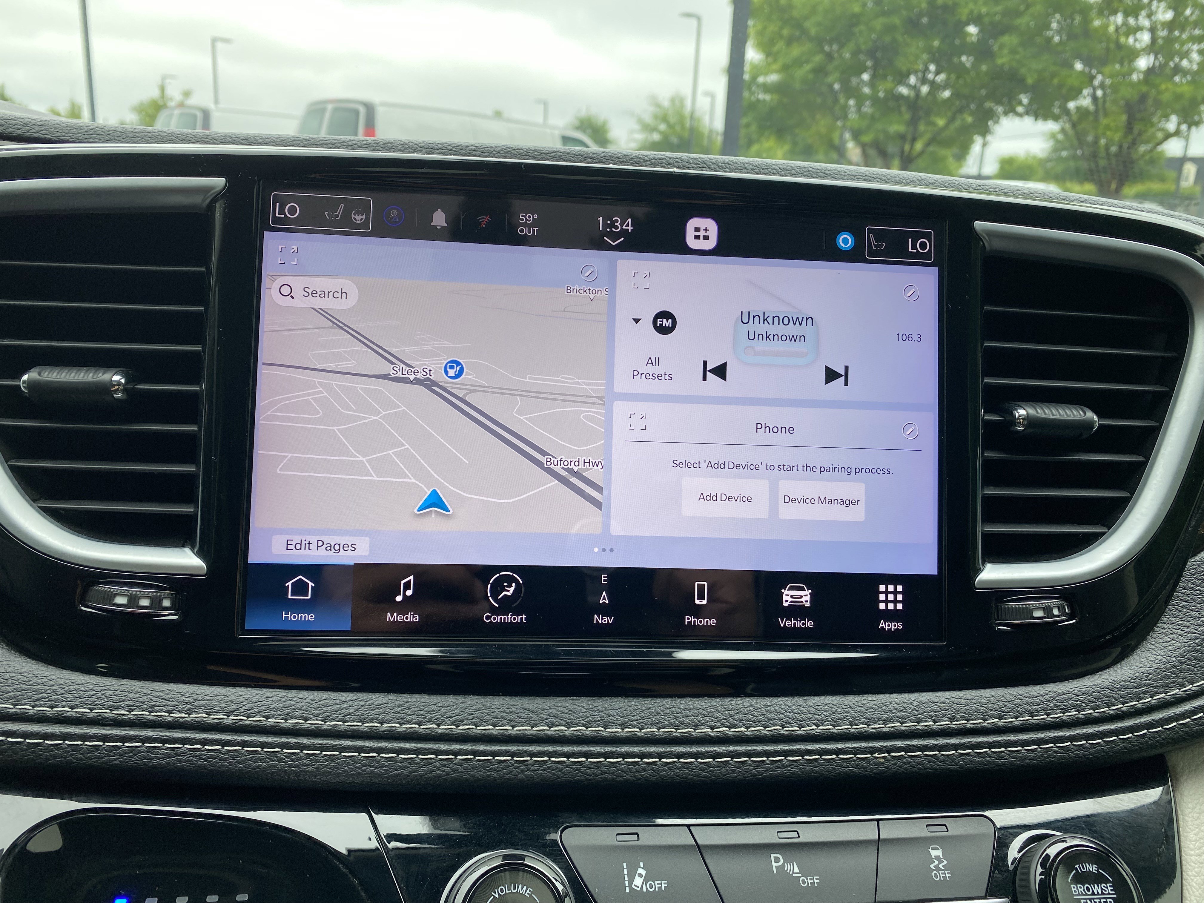 Used 2023 Chrysler Pacifica Limited FWD image 26