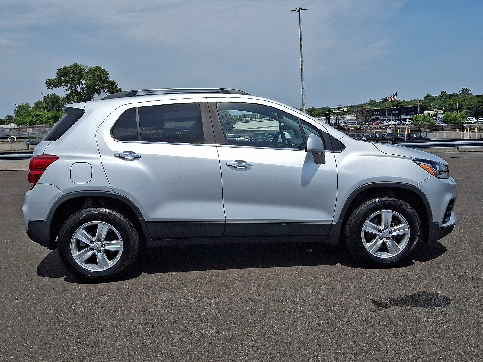 Used 2020 Chevrolet Trax LT w/ LT Convenience Package AWD/4WD image 7