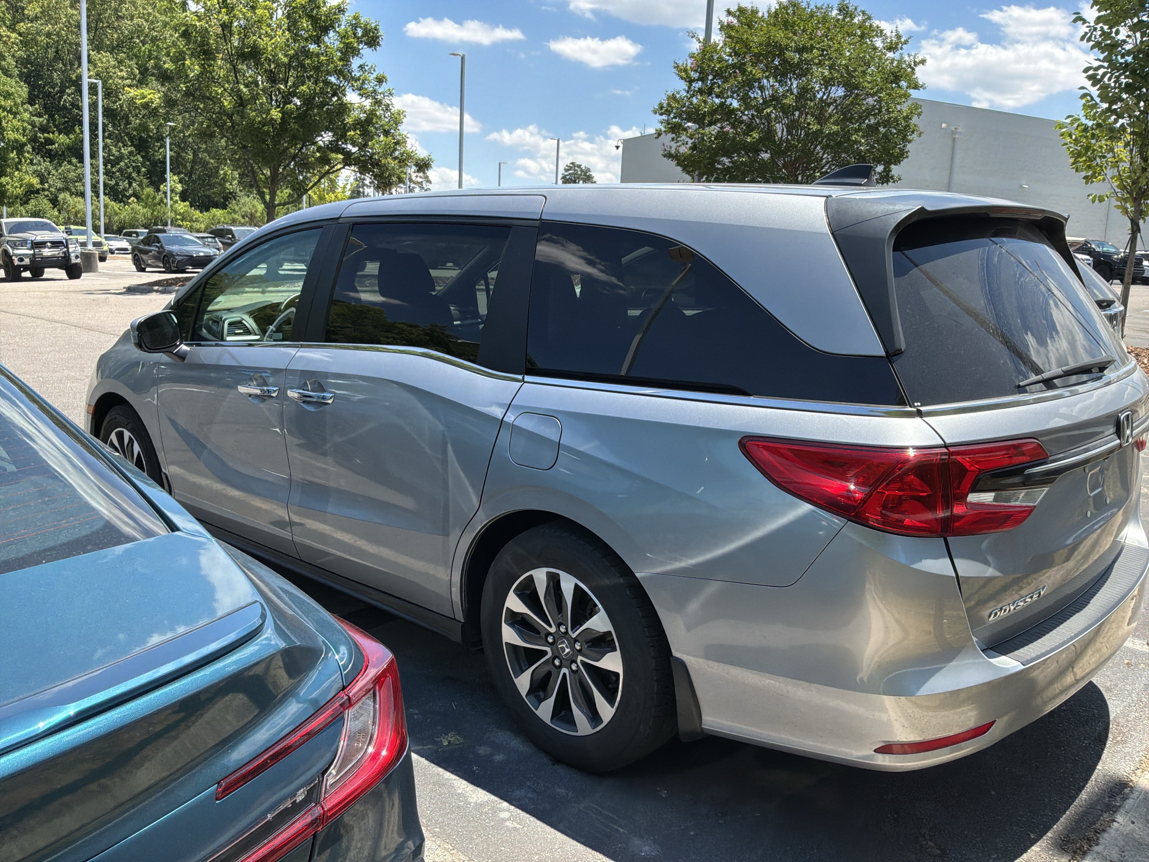 Used 2024 Honda Odyssey EX-L image 10