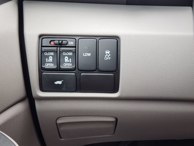 Used 2016 Honda Odyssey EX-L image 25