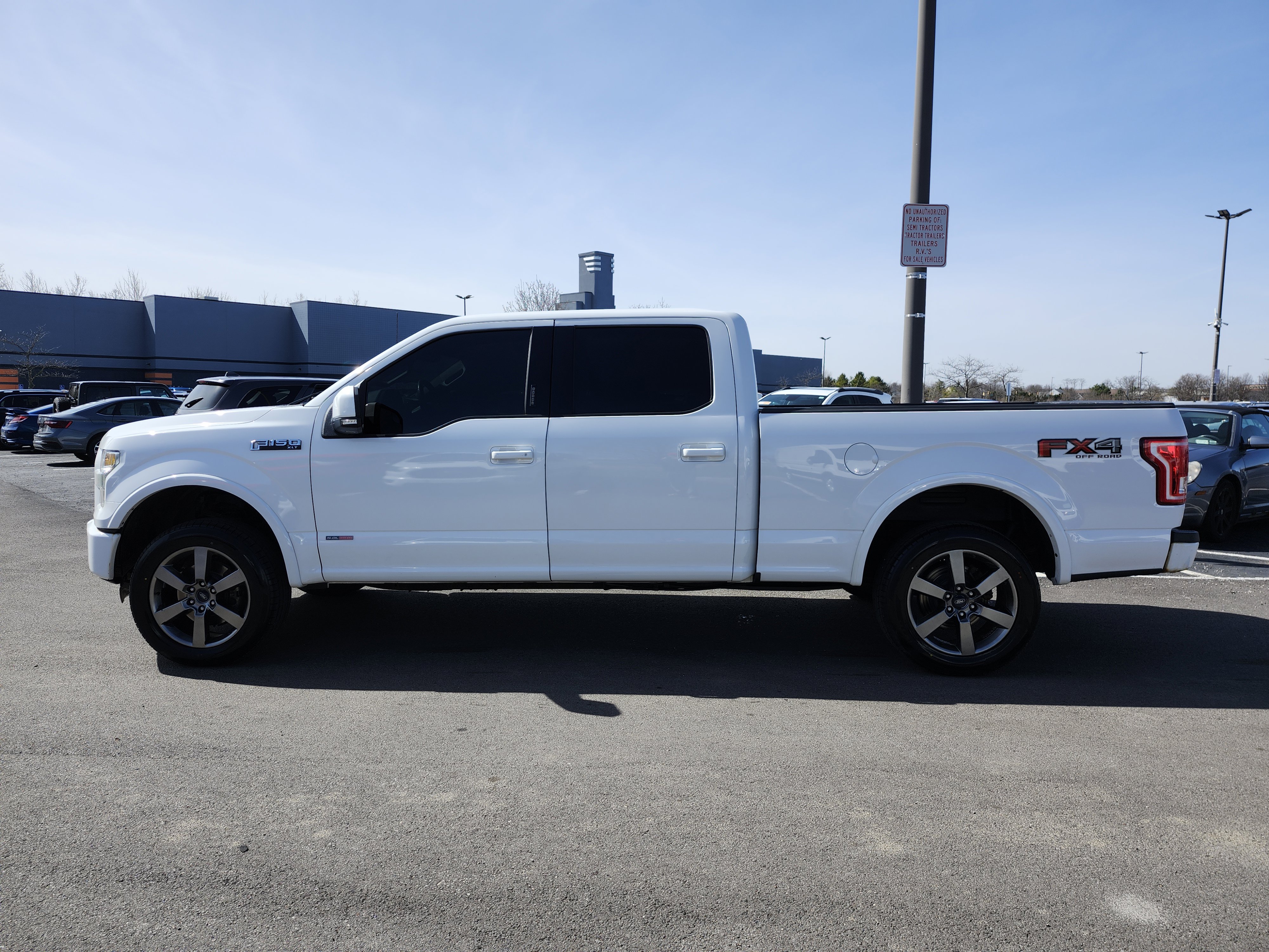 Used 2016 Ford F150 XLT w/ Equipment Group 302A Luxury image 16