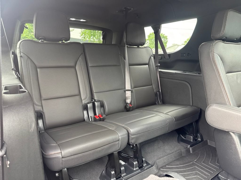 Used 2023 Chevrolet Suburban High Country w/ LPO, Illumination Package AWD/4WD image 25
