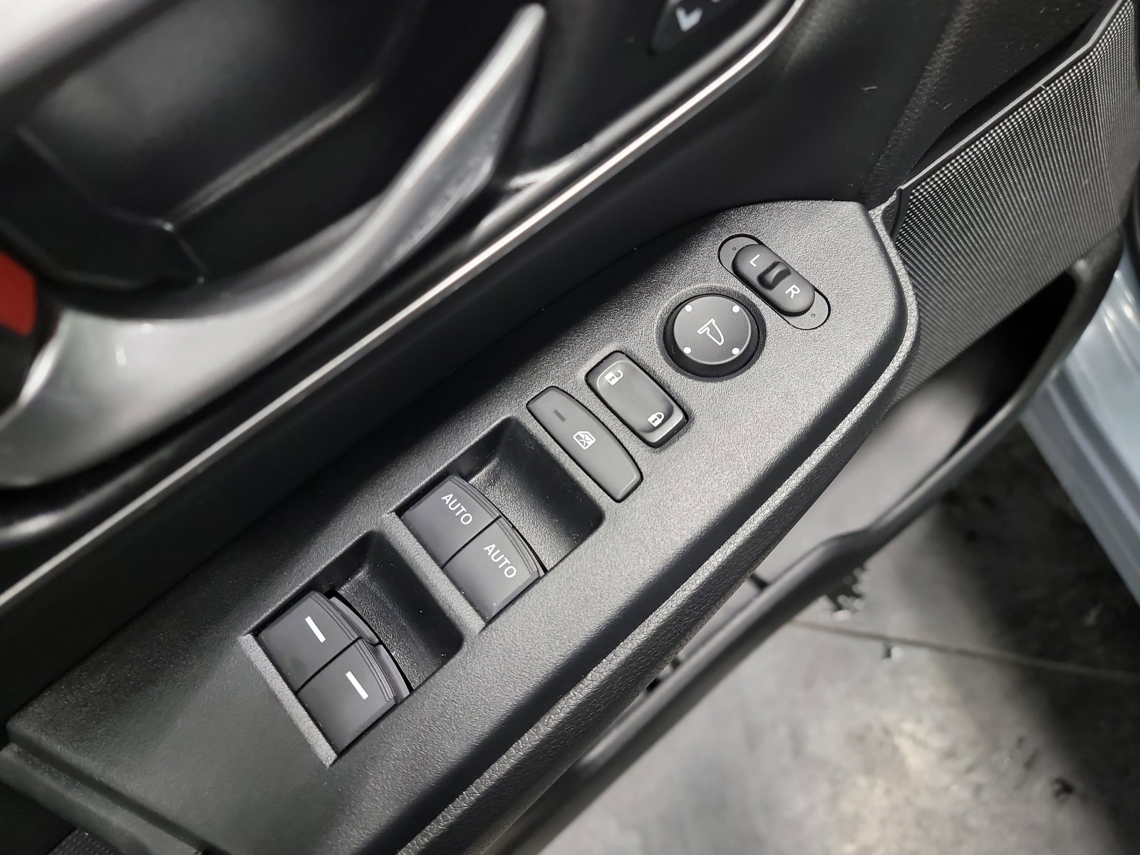 Certified 2022 Honda CR-V Touring image 14