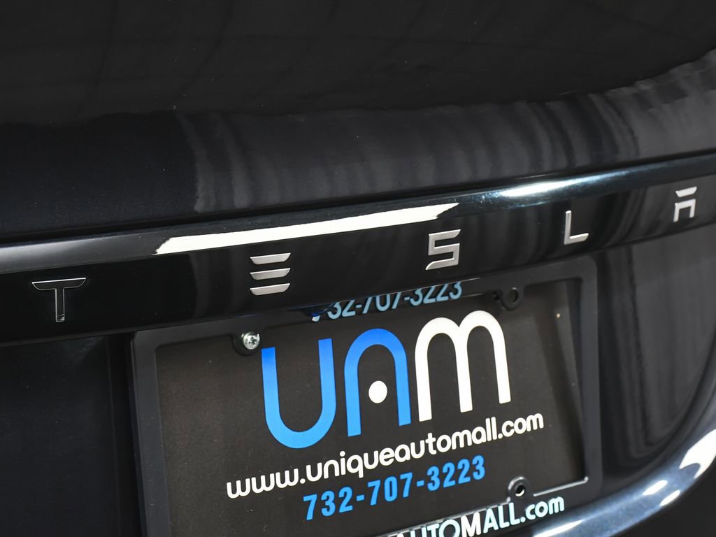 Used 2024 Tesla Model X image 61