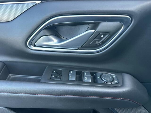 Used 2024 Chevrolet Suburban RST image 11