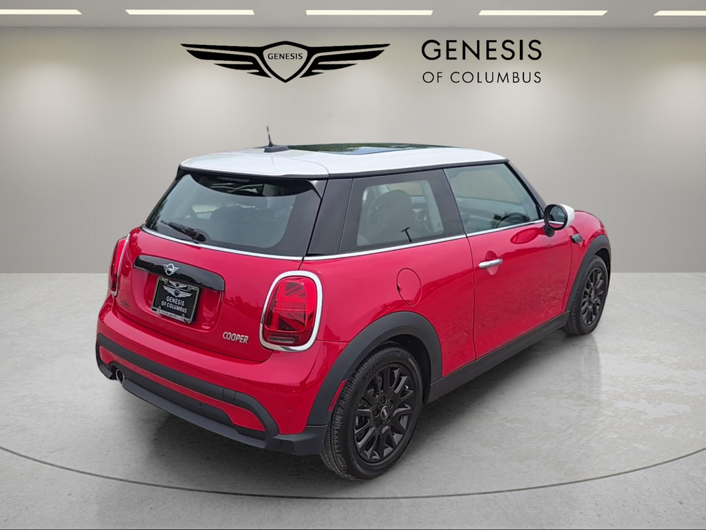 Used 2024 MINI Cooper 2-Door Hardtop FWD image 5