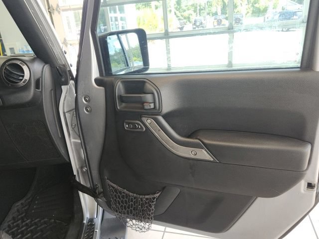 Certified 2018 Jeep Wrangler Unlimited Sport S AWD/4WD image 21