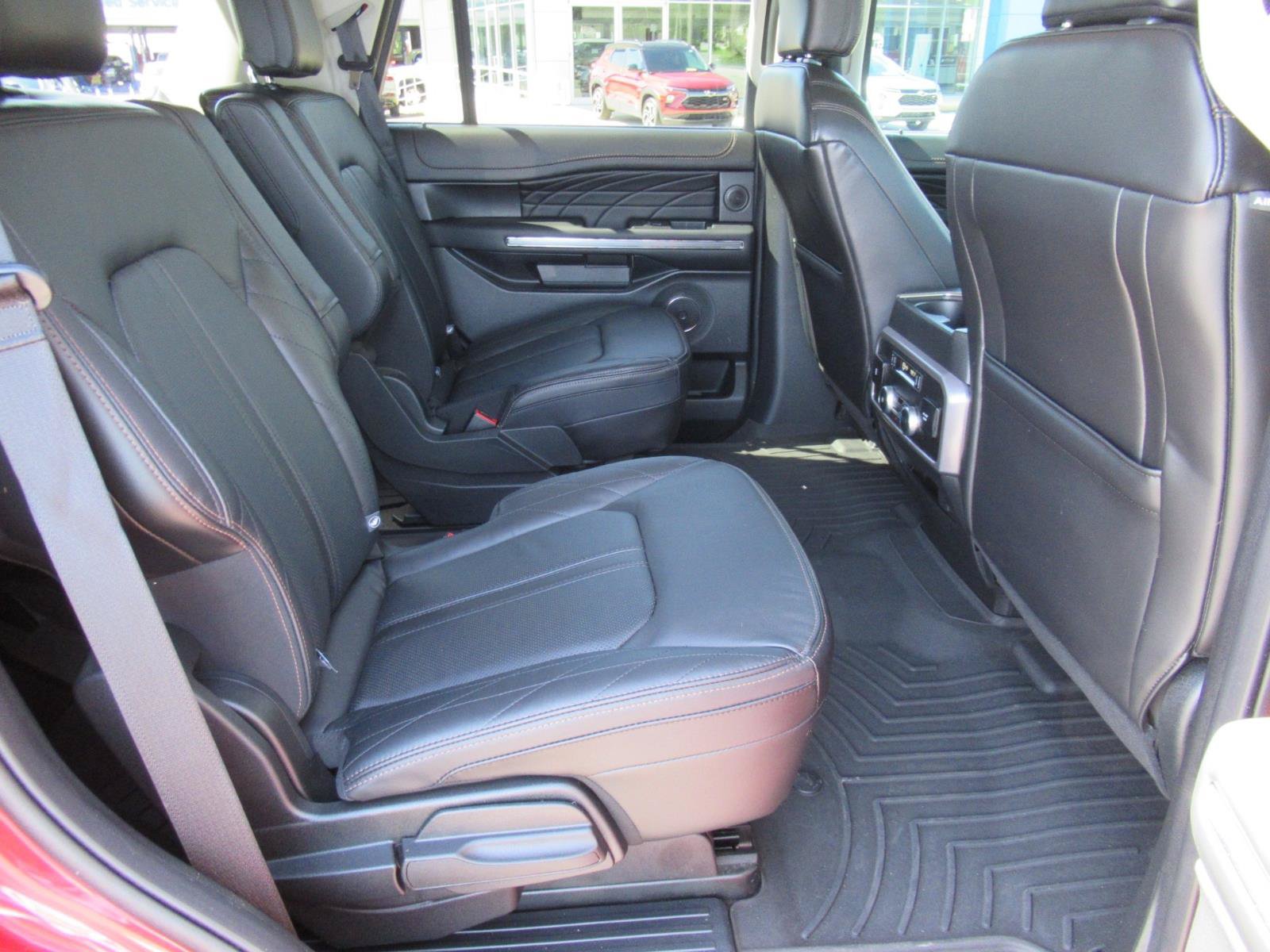 Used 2021 Ford Expedition Platinum RWD image 39