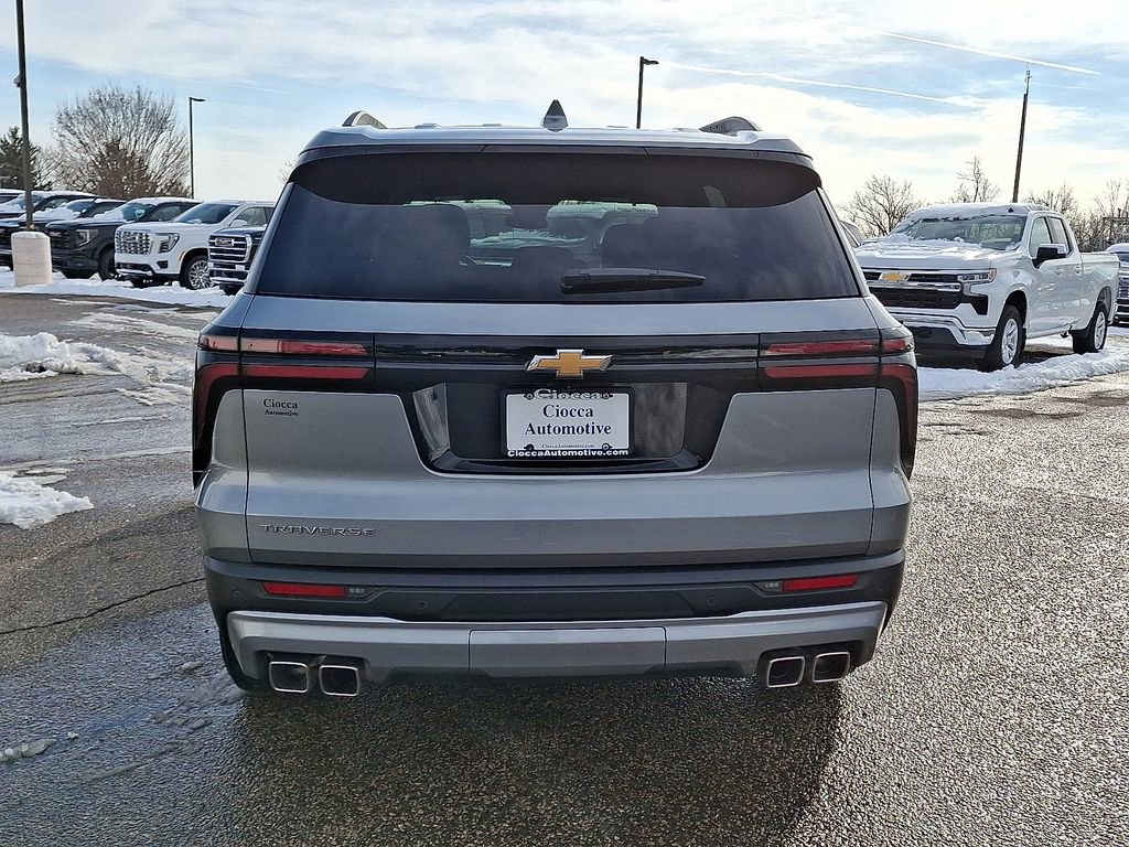 New 2025 Chevrolet Traverse LT w/ Driver Confidence Package image 8