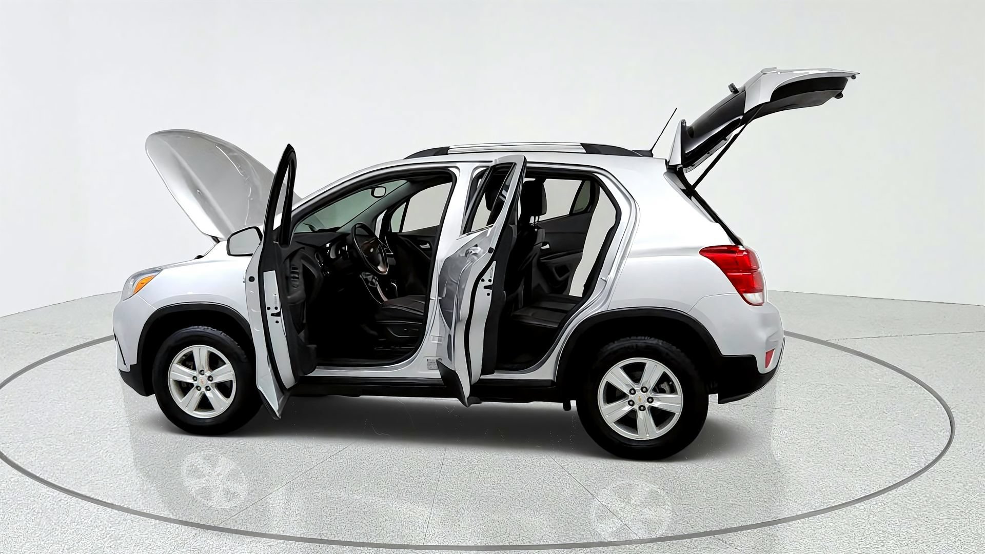 Certified 2019 Chevrolet Trax LT w/ LT Convenience Package AWD/4WD image 10