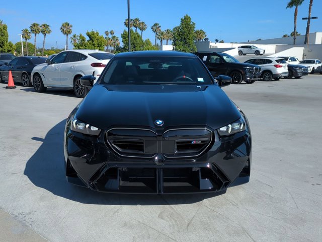 Used 2026 BMW M5 w/ Executive Package AWD/4WD image 2