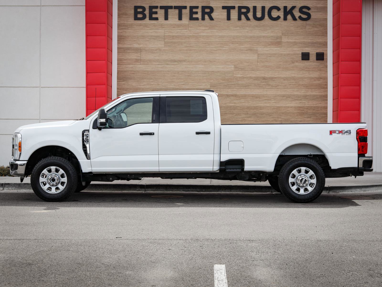 Used 2023 Ford F350 XLT w/ 360-Degree Camera Package AWD/4WD image 7