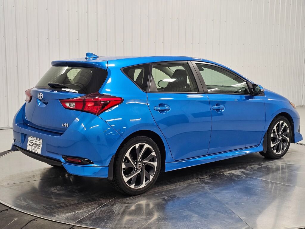 Used 2017 Toyota Corolla iM image 30