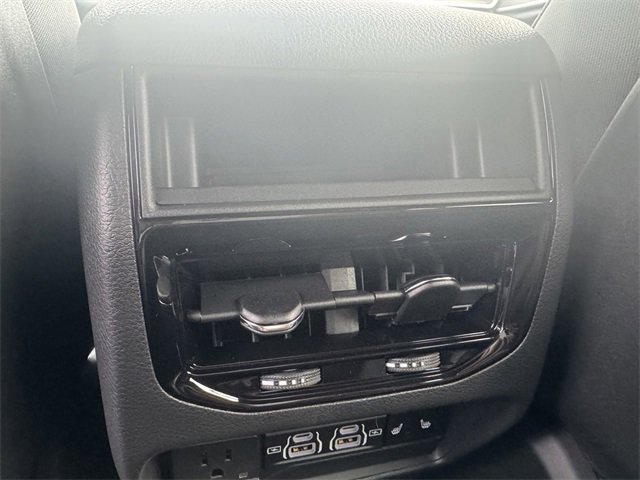 New 2025 Jeep Grand Cherokee Limited image 18