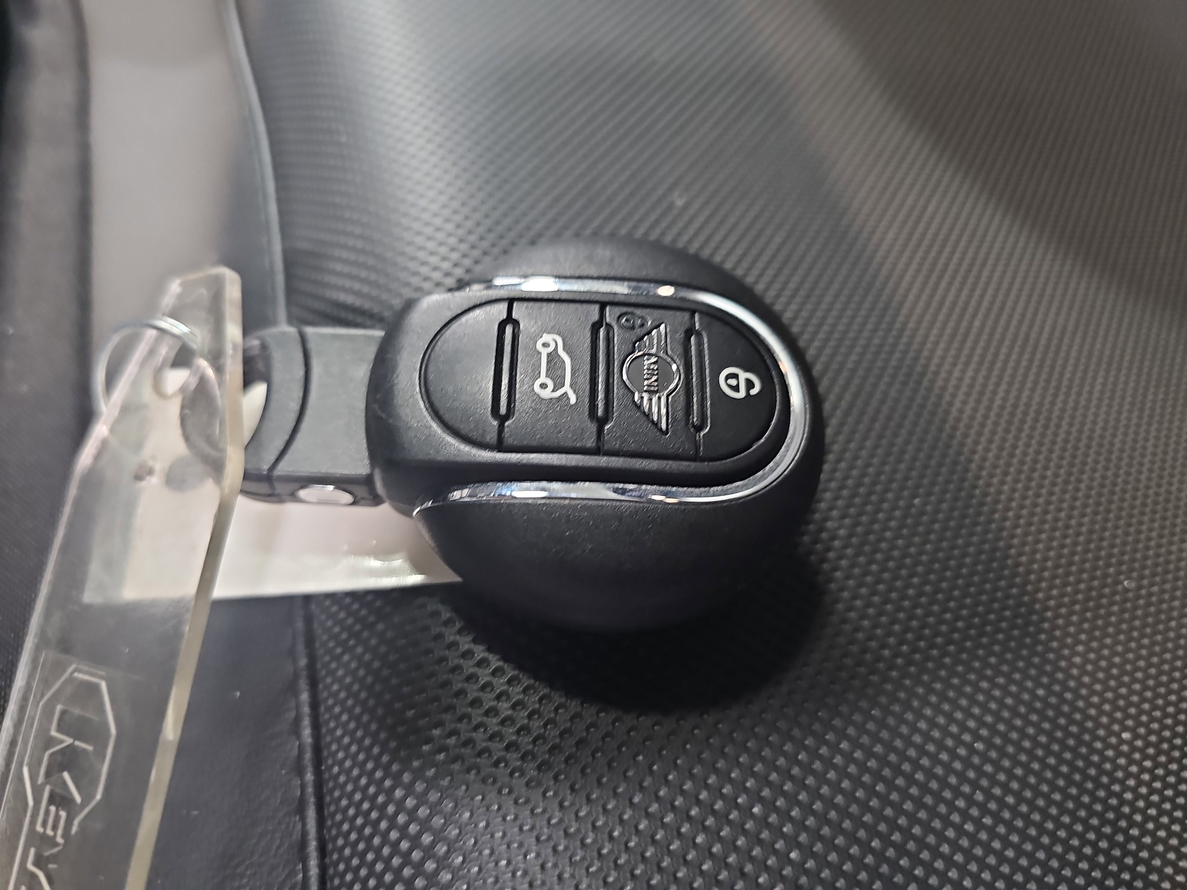 Used 2024 MINI Cooper S image 37