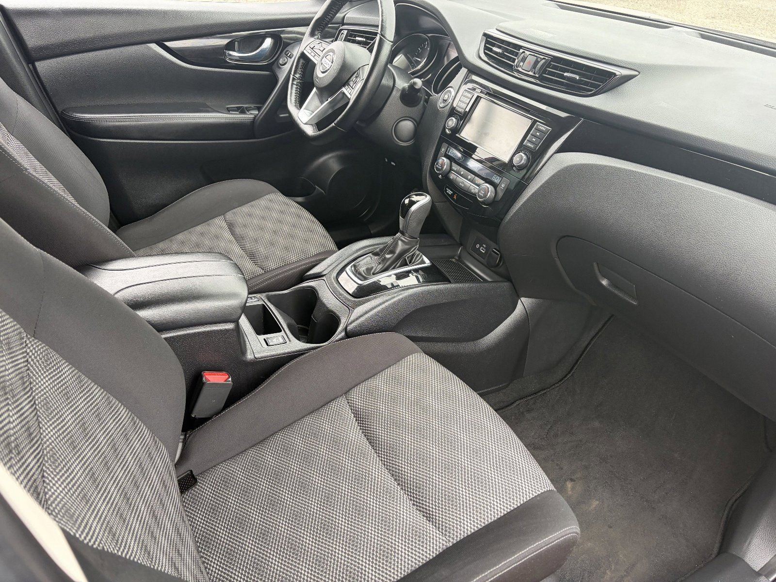 Certified 2021 Nissan Rogue Sport SV FWD image 13