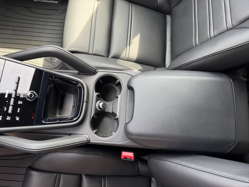 New 2026 Porsche Cayenne AWD/4WD image 18